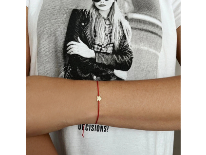 zlate_srdiecko_ na_ cervenej_ snurke